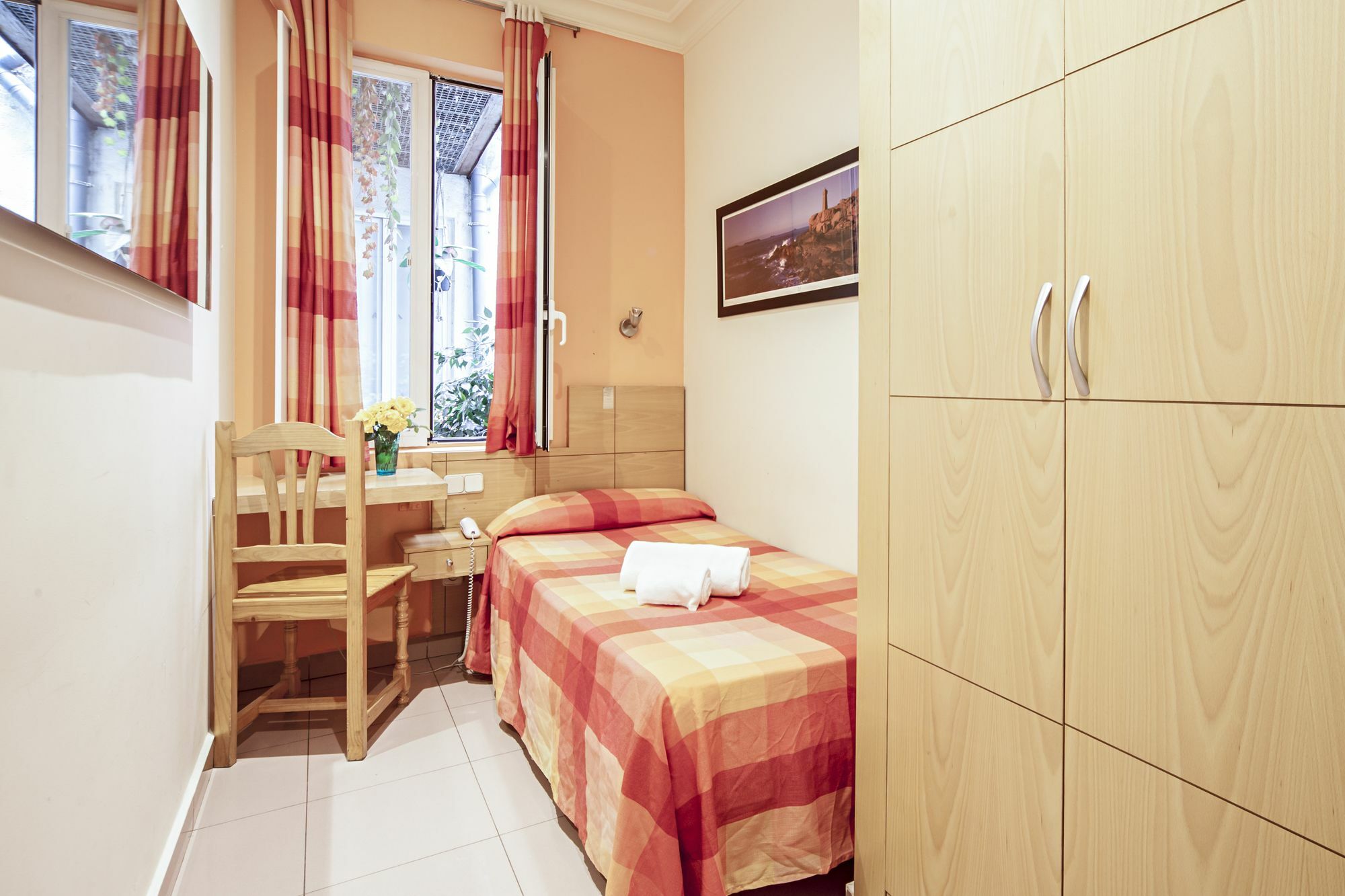Alterhome Puerta Del Sol V 马德里 外观 照片